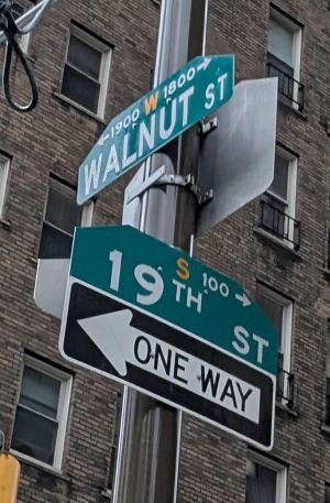 Photo of the street sign at 19th and Walnut